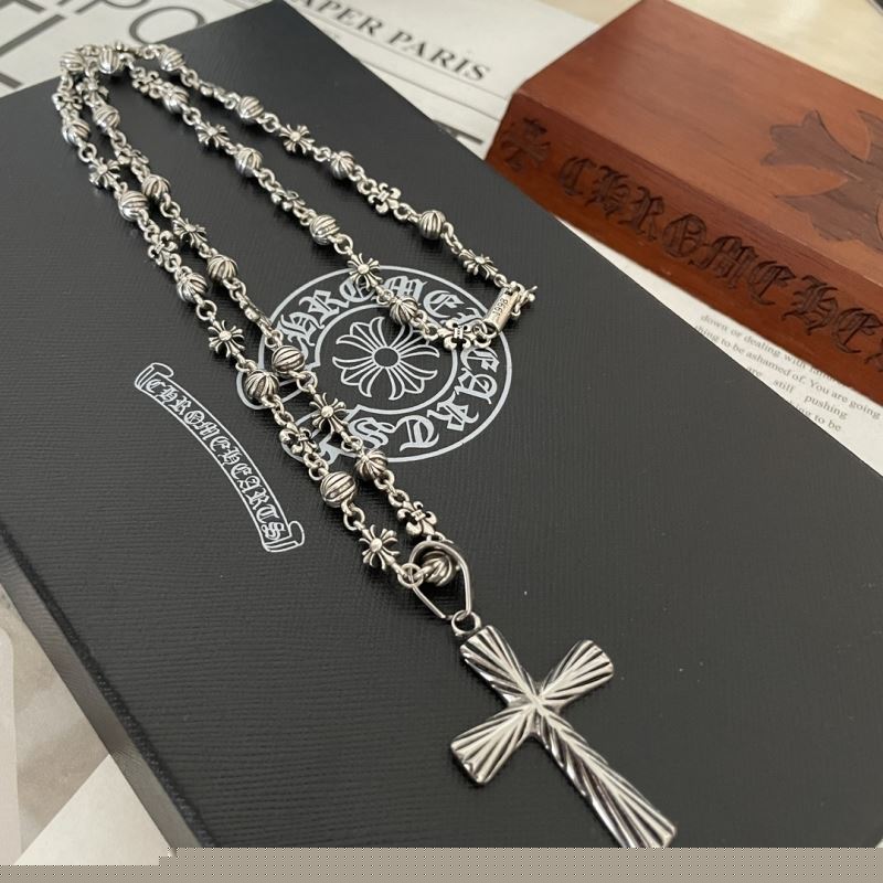 Ch**me He**ts necklaces